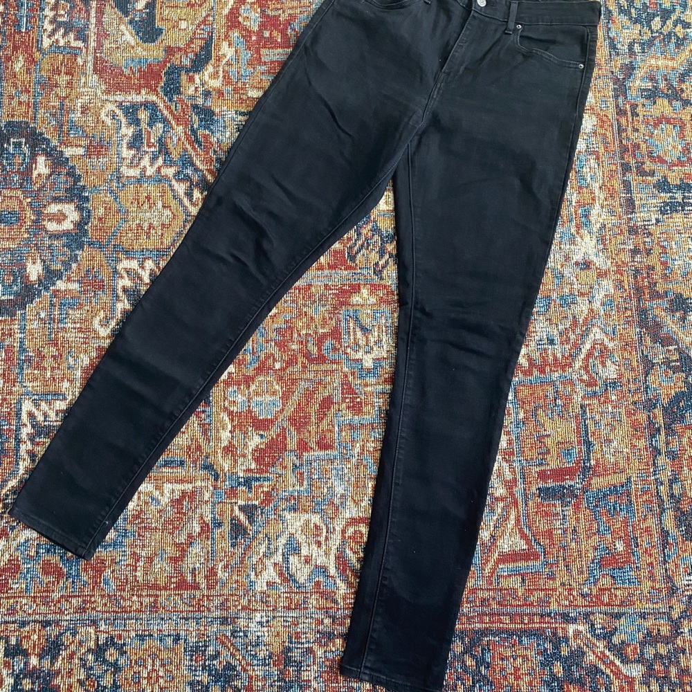 Levi skinny jeans